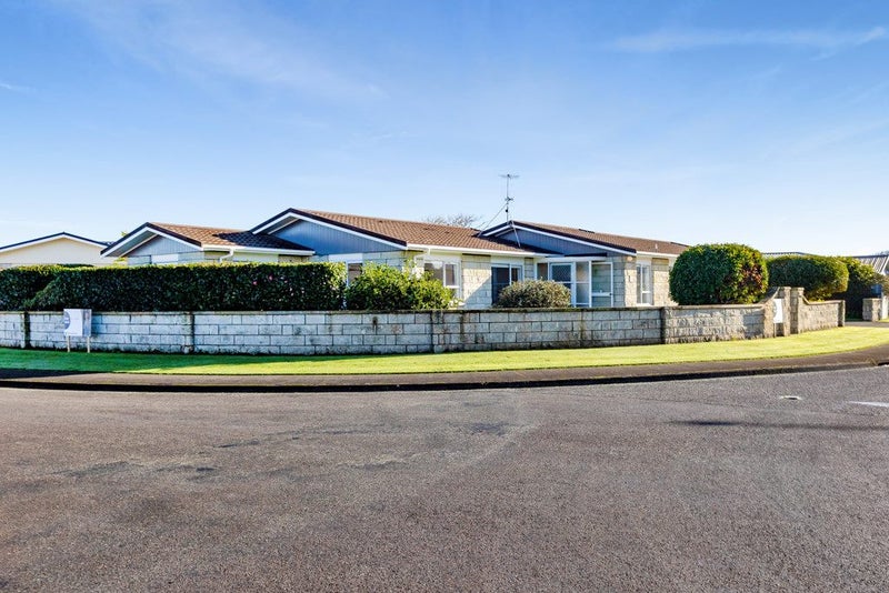33 Murdoch Street, Hawera - Carousel 24