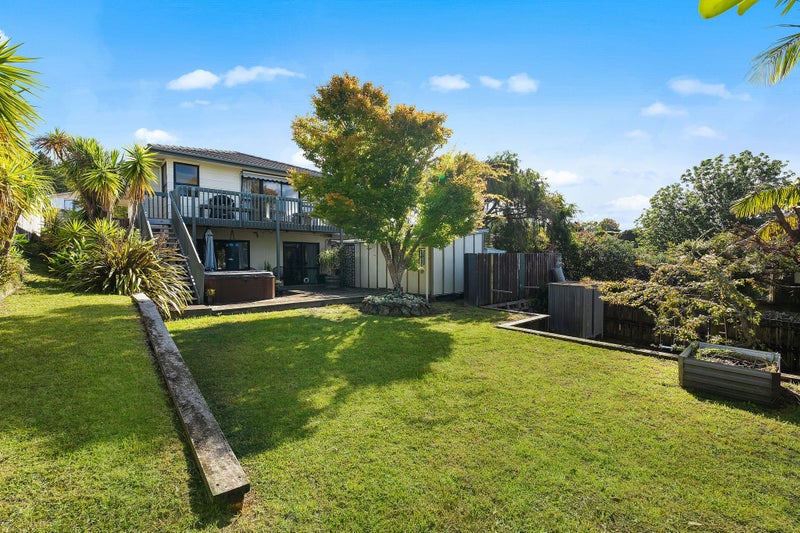 97 Langana Avenue, Browns Bay, Auckland - Carousel 2