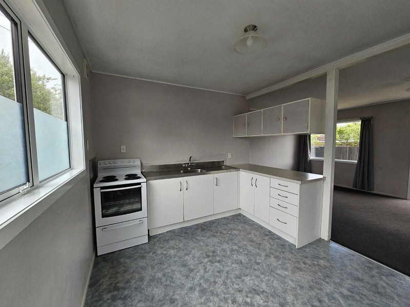 1/54 Awamutu Grove, Waiwhetu, Lower Hutt - Carousel 2