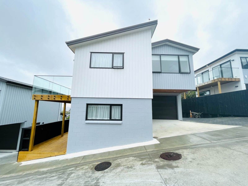 57B Pleasant Road, Glen Eden, Auckland - Carousel 1