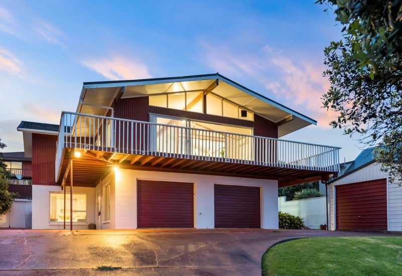 17 Little Barrier Avenue, Manly, Whangaparaoa - Carousel 1