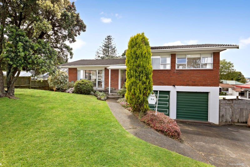 24 Howe Street, Howick, Auckland - Carousel 1