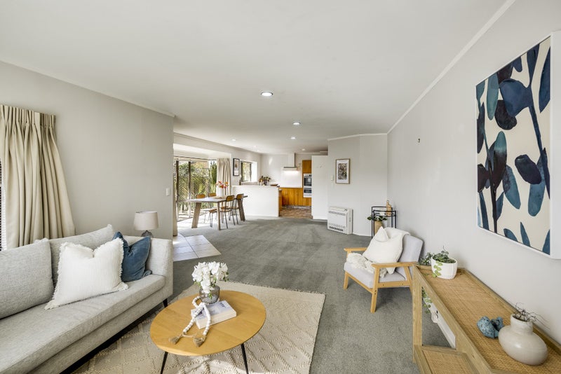 18 Hyatt Grove, Greenmeadows, Napier - Carousel 1