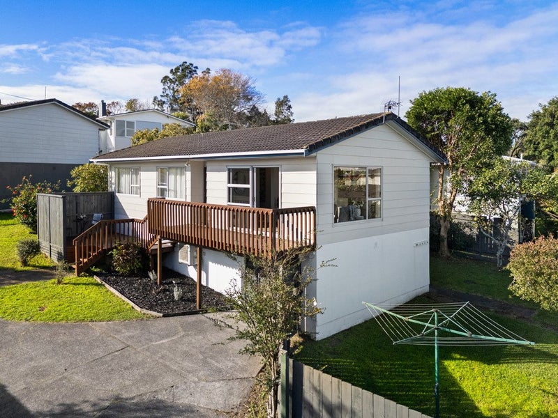 2/4 Clare Place, Glenfield, Auckland - Carousel 25