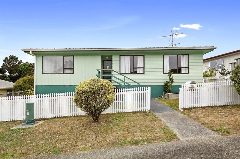 23 Nassau Avenue, Grenada North, Wellington - Carousel 1