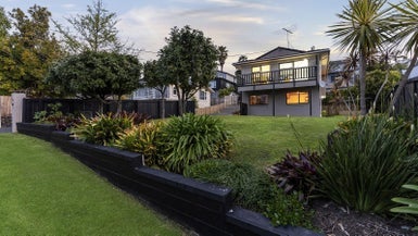 24 Hebron Road, Waiake, Auckland - Carousel 1