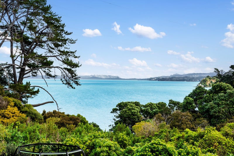 24 Royal Viking Way, Lynfield, Auckland - Carousel 1