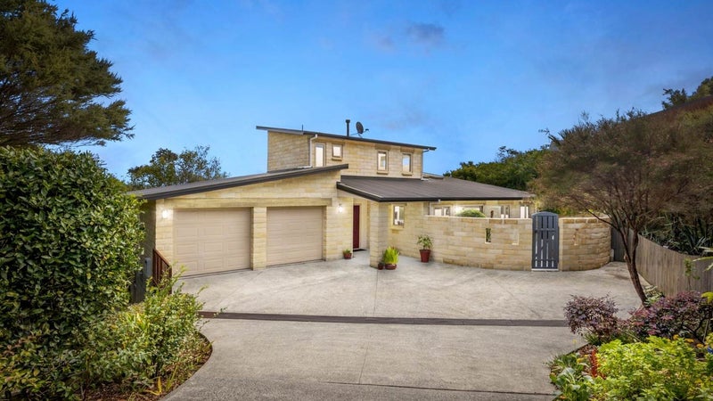 12 Blue Gum Drive, Warkworth, Warkworth - Carousel 1