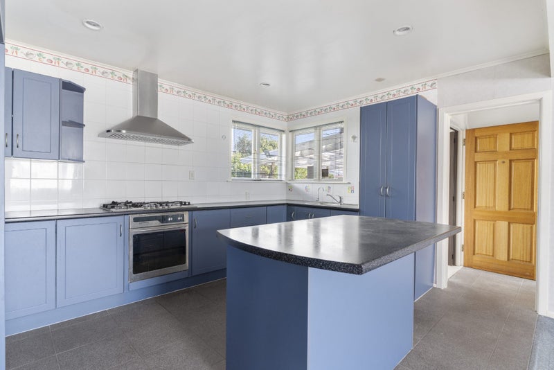 15 Roseville Street, New Windsor, Auckland - Carousel 2