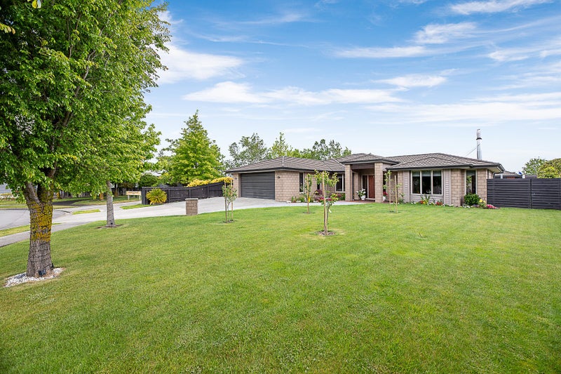 8 Kensington Place, Springlands, Blenheim - Carousel 1