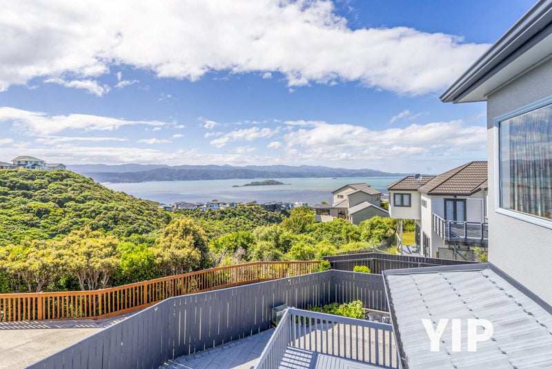 3 Forbes Lane, Newlands, Wellington - Carousel 2