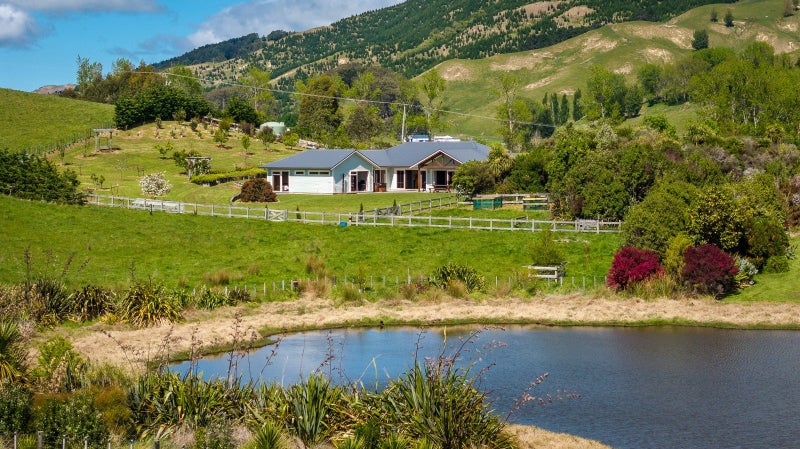 23 Waipuka Road, Waimarama, Havelock North - Carousel 2