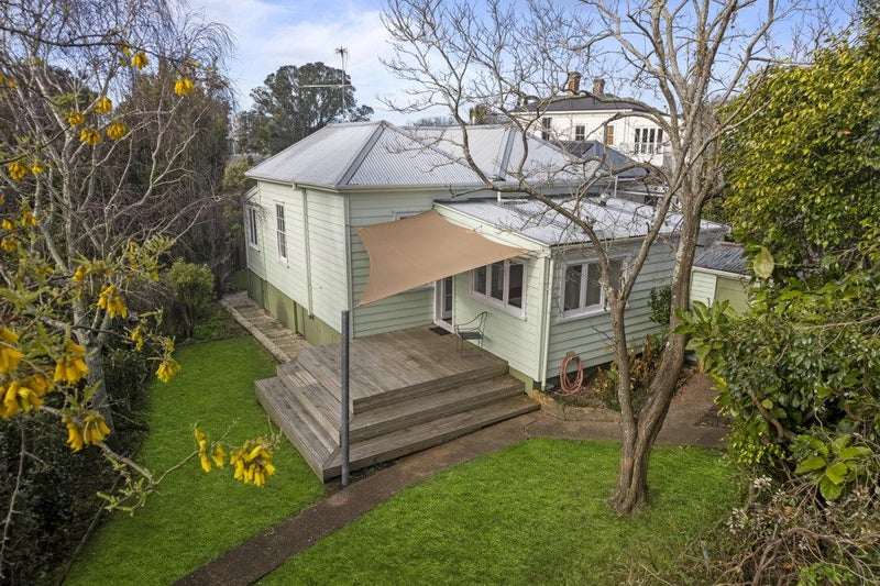 14 Barrie Street, Freemans Bay, Auckland - Carousel 2