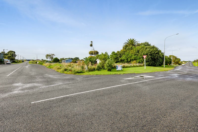 5413 State Highway 3, Mōkau - Carousel 9