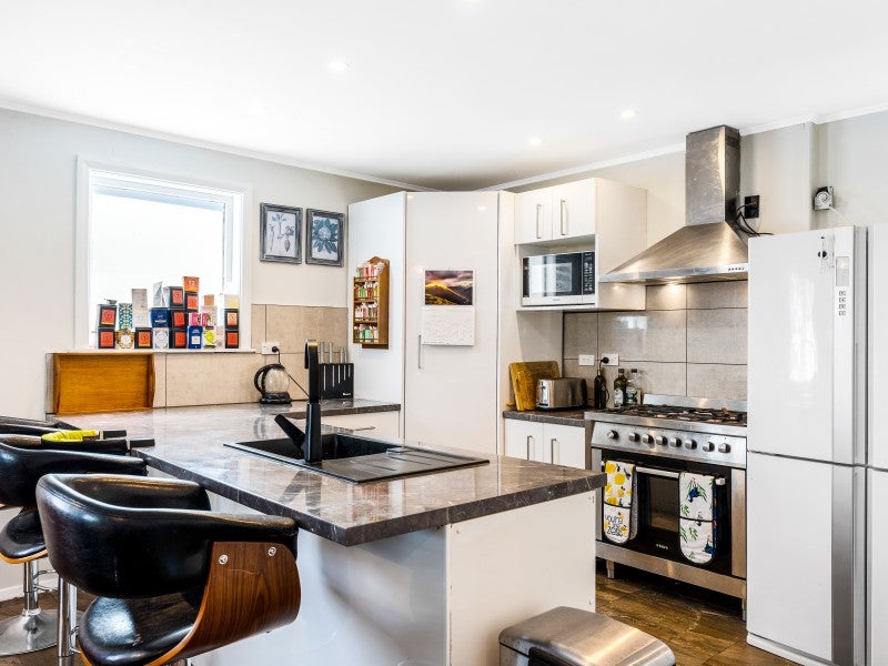 1240 High Street, Taita, Lower Hutt - Carousel 1