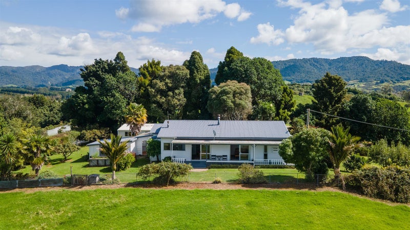 181 Henry Road, Katikati - Carousel 2