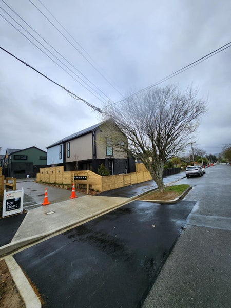 1/8 Victoria Street, Ebdentown, Upper Hutt - Carousel 14