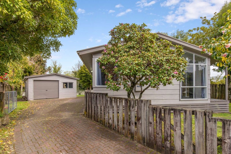 11 Onyx Place, Pukehangi, Rotorua - Carousel 1