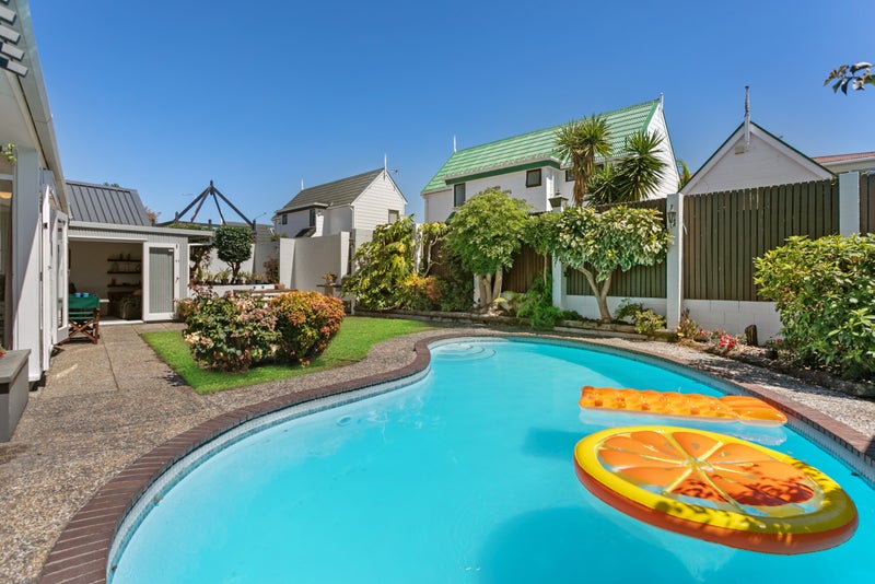 856 Manukau Road, Royal Oak, Auckland - Carousel 2