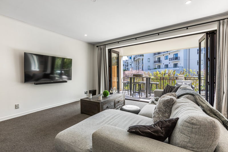 2B/28 Market Place, Auckland Central, Auckland - Carousel 1