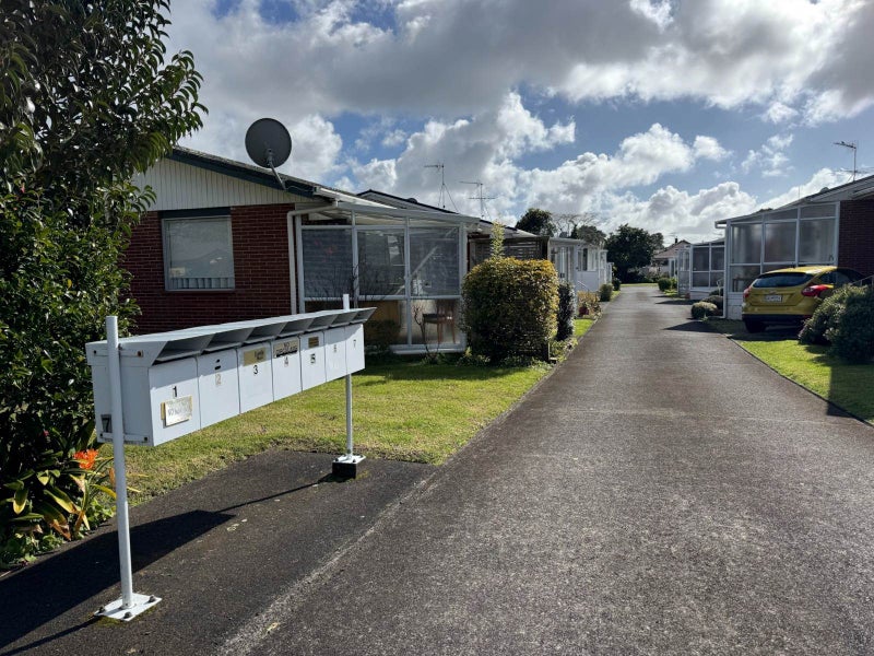 2/7 Coyle Street, Sandringham, Auckland - Carousel 1