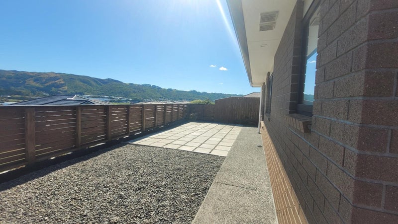 137 John Burke DR, Aotea, PORIRUA - Carousel 2