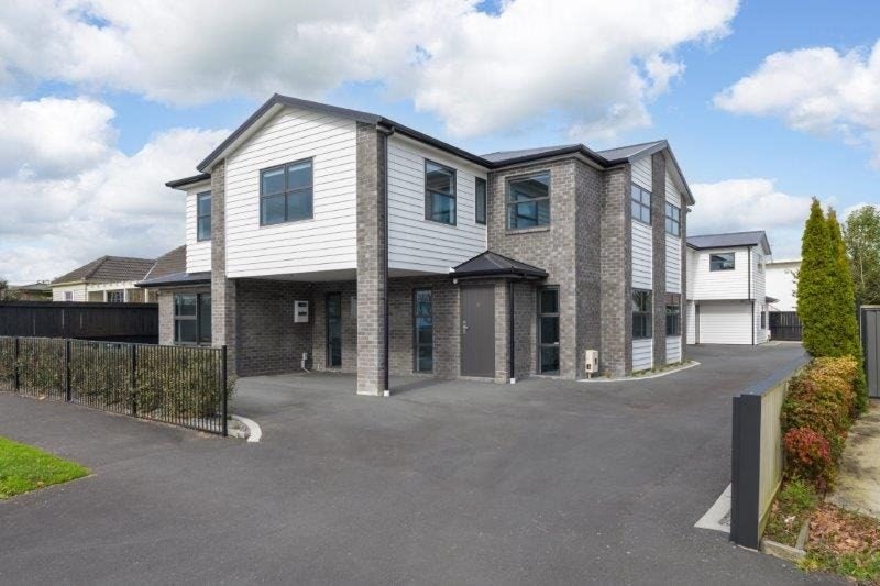 54C Cook Street, Hamilton East, Hamilton - Carousel 1