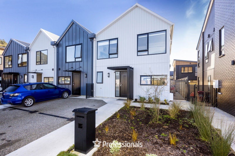 31 Doug Jensen Street, Wallaceville, Upper Hutt - Carousel 2