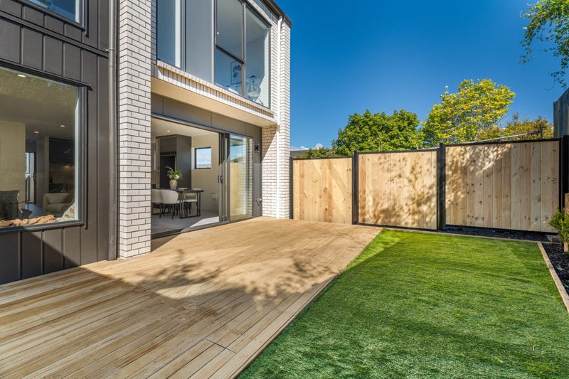 1/36 Thatcher Street, Mission Bay, Auckland - Carousel 1