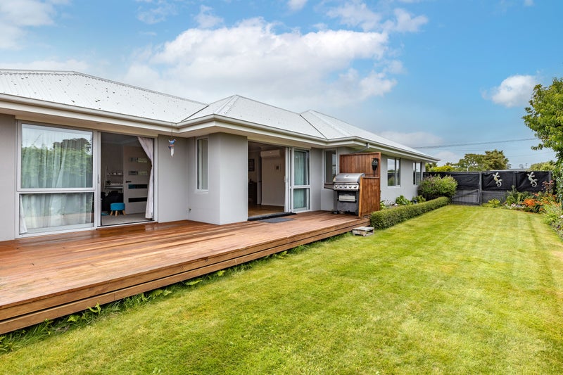 132 Beach Road, North New Brighton, Christchurch - Carousel 2