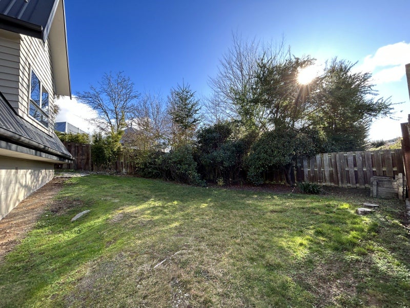 11 Kowhai Drive, Wanaka - Carousel 16