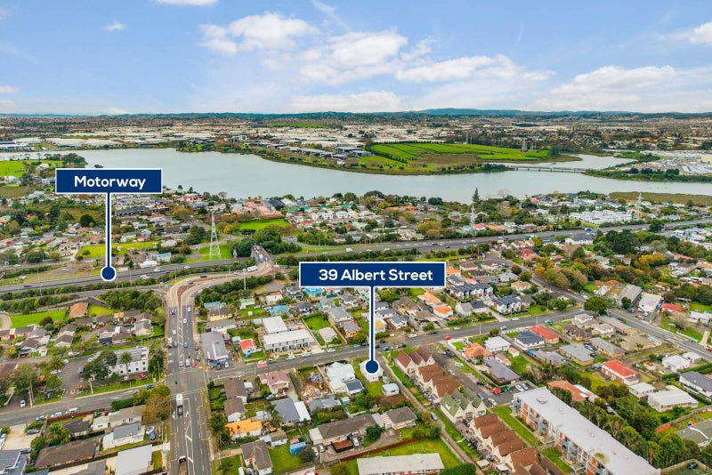 39 Albert Street, Otahuhu, Auckland - Carousel 1