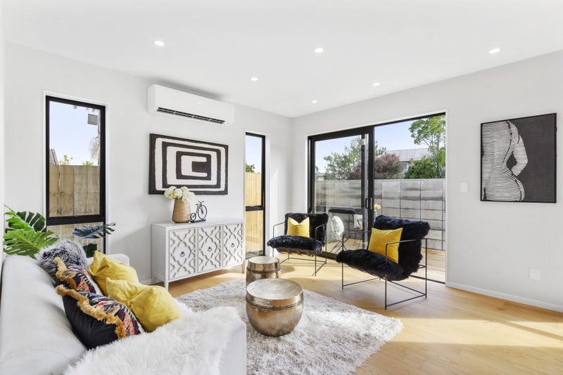 44A Blakeborough Drive, Forrest Hill, Auckland - Carousel 2