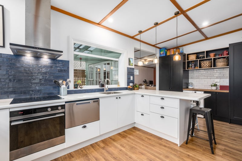 6 Bentinck Street, Wallaceville, Upper Hutt - Carousel 2