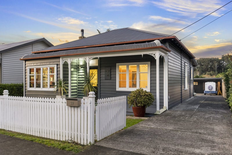 39 Malvern Road, Morningside, Auckland - Carousel 1