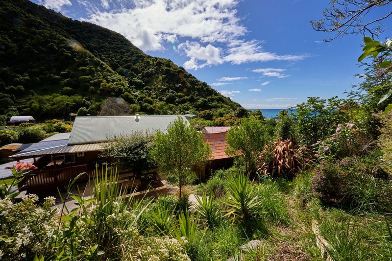 17 Makura Road, Kaikoura - Carousel 50