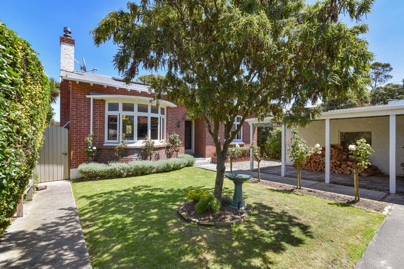 8 Rona Street, Saint Kilda, Dunedin - Carousel 1