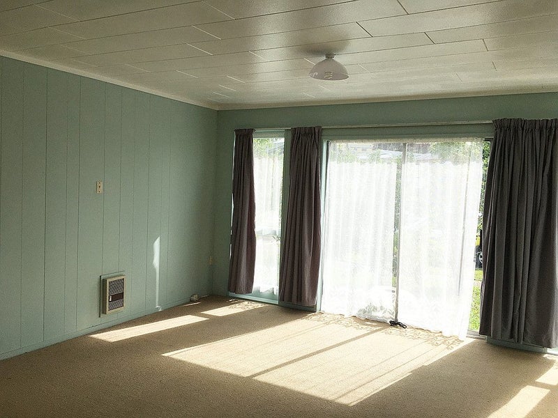 10 Maynard Place, Temple View, Hamilton - Carousel 2