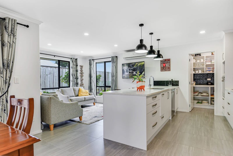 8 Carlingford Rise, Dinsdale, Hamilton - Carousel 2