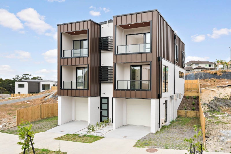 15 Waka Street, Albany Heights, Auckland - Carousel 1