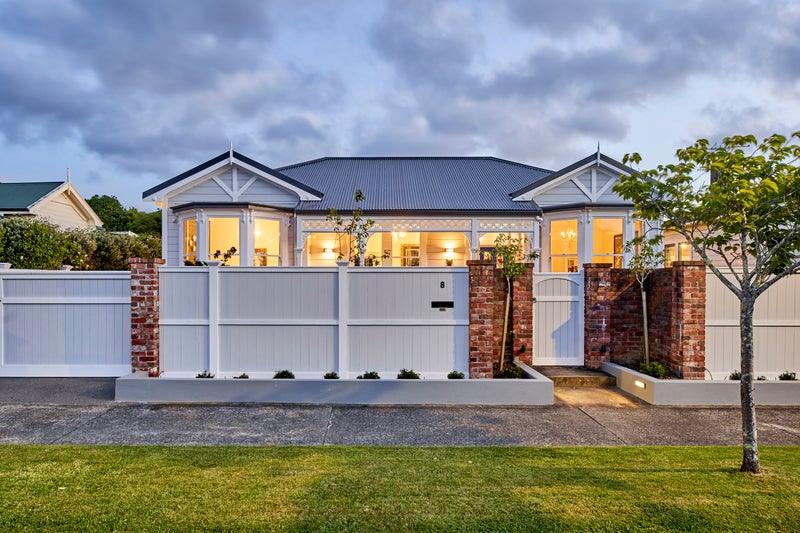 8 Hautana Square, Woburn, Lower Hutt - Carousel 1
