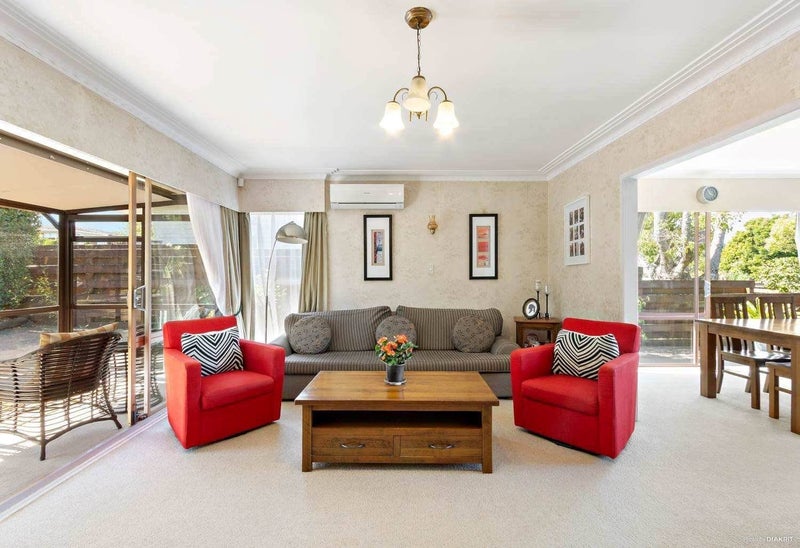 79 Meadway, Sunnyhills, Auckland - Carousel 2