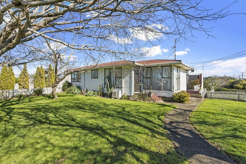 33 Boakes Road, Mount Wellington, Auckland - Carousel 1