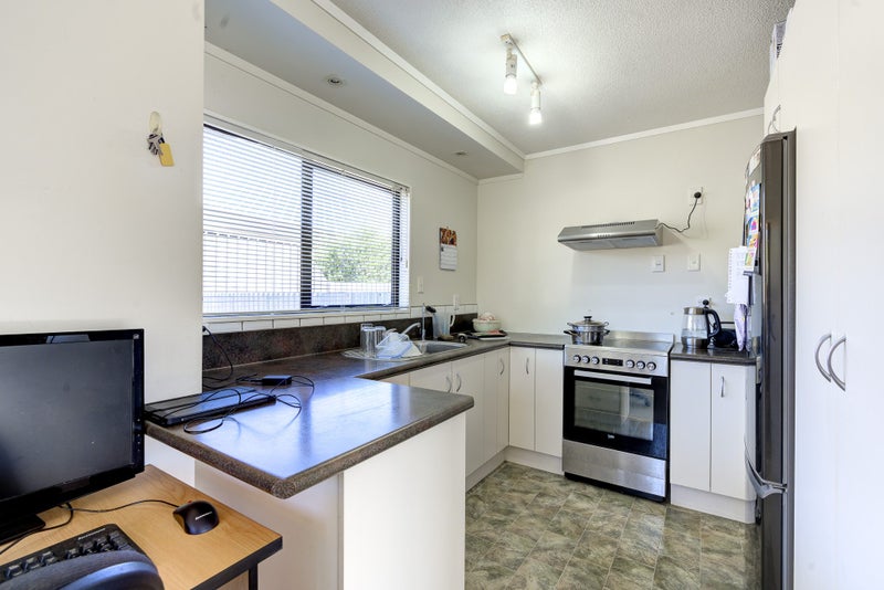 11 Tupelo Street, Pukete, Hamilton - Carousel 2