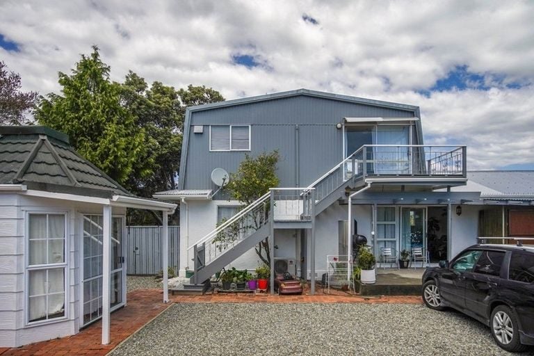 1/143 Parkers Road, Tāhunanui, Nelson - Carousel 1