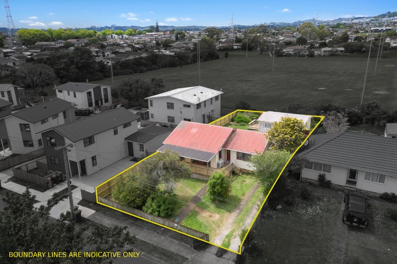 22 Awatere Street, Clover Park, Auckland - Carousel 1