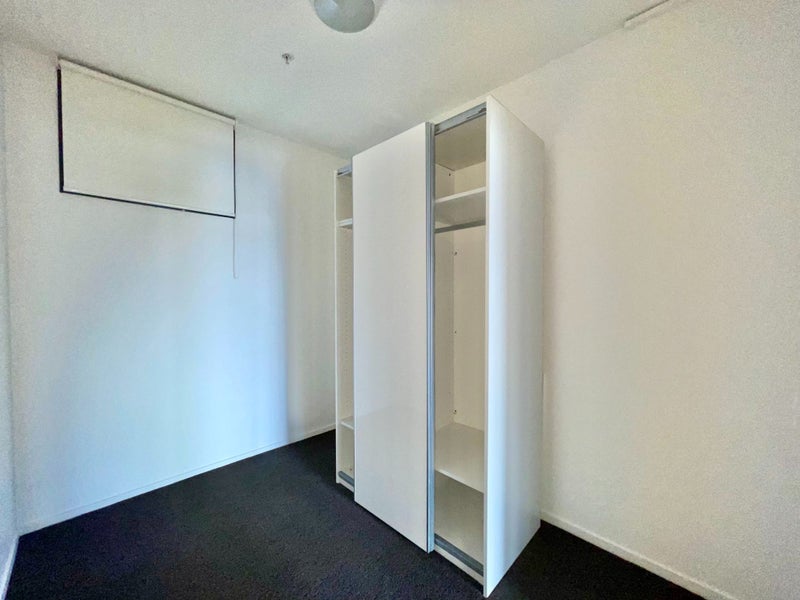 1109/17 Putney Way, Manukau, Auckland - Carousel 4