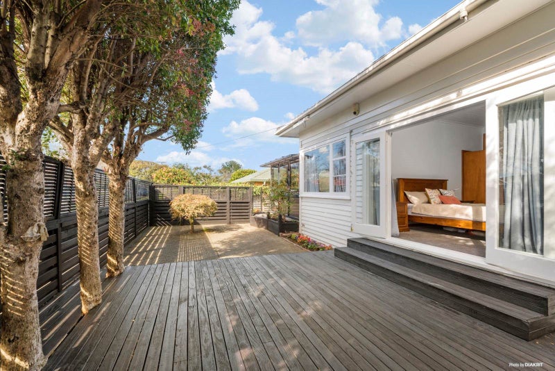 33 Boyd AVENUE, ROYAL OAK, Auckland - Carousel 1