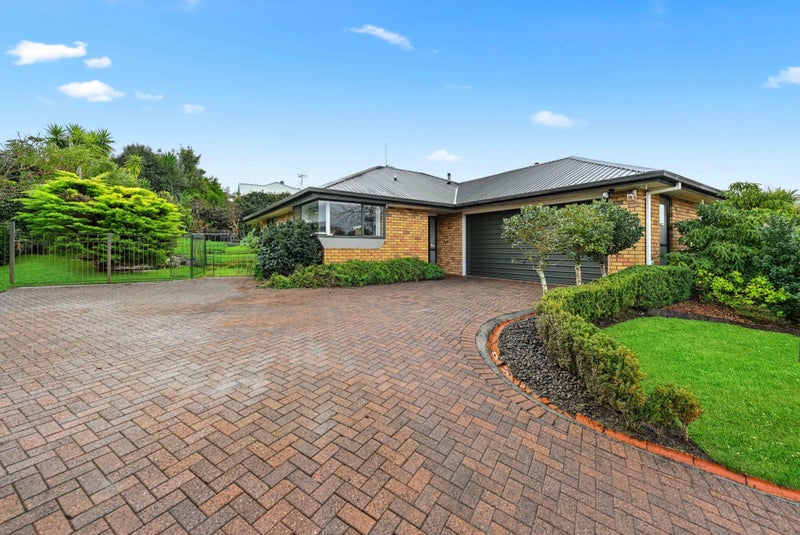 17 Cashmere Place, Flagstaff, Hamilton - Carousel 1