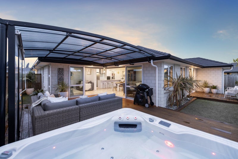 14 BILL MILLER DRIVE, Tauranga - Carousel 2